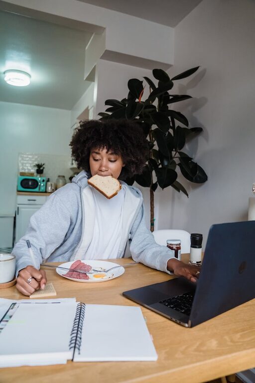 How to Create a Simple Weekly Meal Plan for Busy Lives